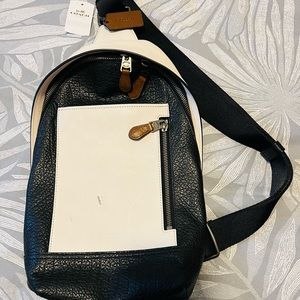 COACH Manhattan Sling Pack